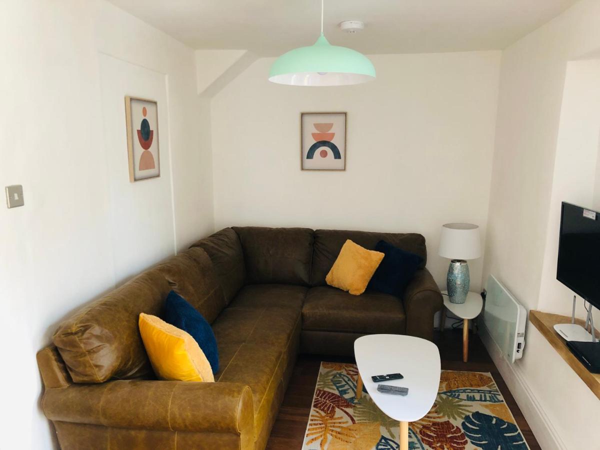 Mount Cottage 纽卡斯尔埃姆林 外观 照片