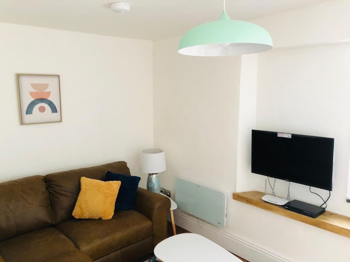 Mount Cottage 纽卡斯尔埃姆林 外观 照片